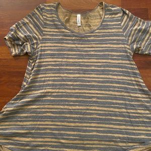 LuLaRoe Perfect tee. XL